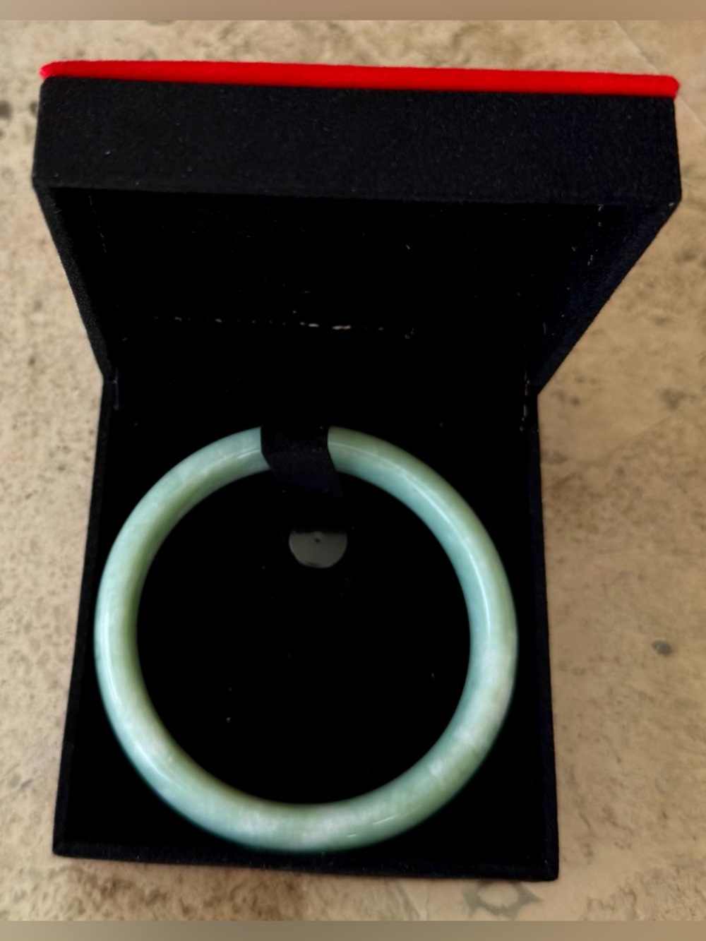 Natural Handmade Green Jade Bangle Bracelet with Certificate and Storage Case - Picture 5 of 8